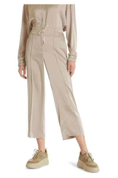 Marc Cain Jogginghosen Verkürzte Satinhose Beige 3 Marc Cain Jogginghosen Verkürzte Satinhose Beige