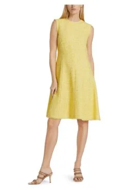 Marc Cain Freizeitkleider Ärmelloses Kleid Mit Bahnenrock Yellow -Marc Cain Geschäft 7d389728b7abee8b8fdc5e44a9218f65