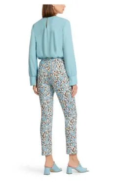 Marc Cain Hosen Stretchige Hose Im Fantasie-Dessin Blue -Marc Cain Geschäft 8a8156daf78d376984129b996346433a
