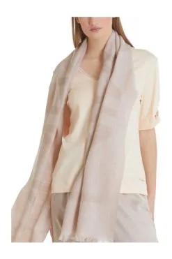 Marc Cain Schals Weicher Schal Aus Schurwolle Beige 7 Marc Cain Schals Weicher Schal Aus Schurwolle Beige -Marc Cain Geschäft 9b05e0246c9a31a866465a1d5796b069